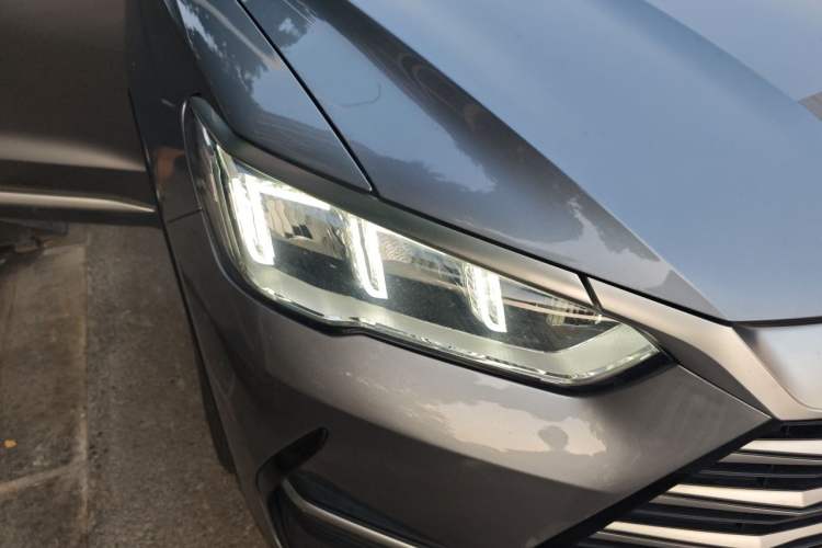 Used BYD Song Pro New Energy 2022 DM-i 110km Flagship Pro Model Right Front Headlight