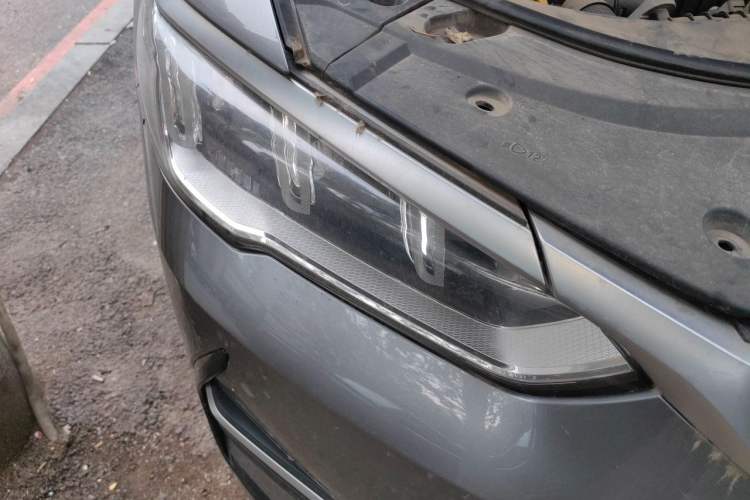 Used BYD Song Pro New Energy 2022 DM-i 51km Luxury Model Right Front Headlight