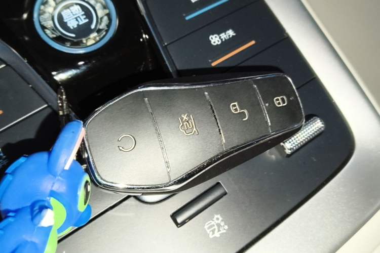 Used BYD Song Pro New Energy 2022 DM-i 51km Luxury Model Vehicle Key