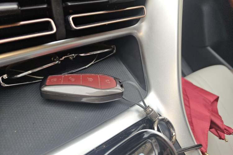 Used BYD Song Pro New Energy 2022 DM-i 110km Flagship Model Vehicle Key