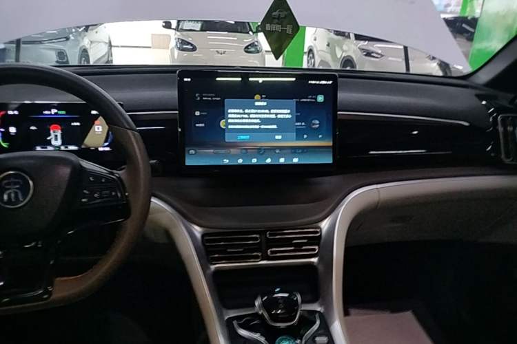 Used BYD Song Pro New Energy 2022 DM-i 110km Flagship Model Audio And AC Panel