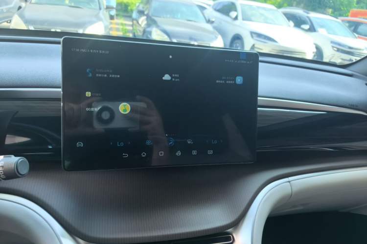 Used BYD Song Pro New Energy 2022 DM-i 51km Prestige Model Audio And AC Panel