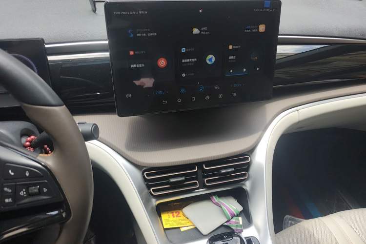 Used BYD Song Pro New Energy 2022 DM-i 51km Prestige Model Audio And AC Panel