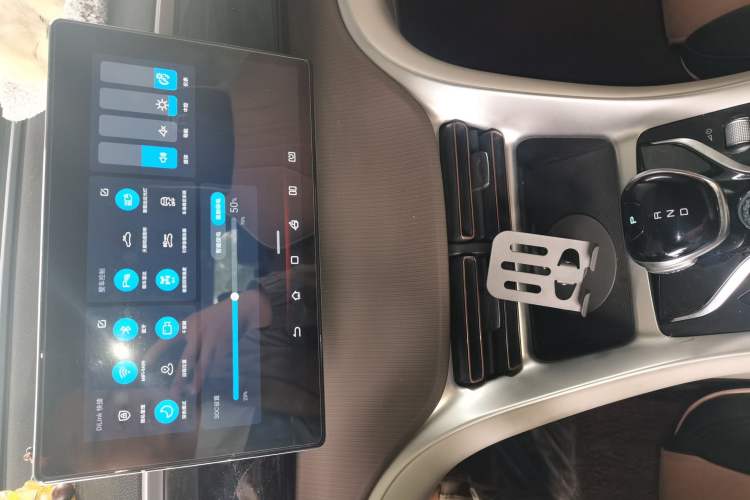 Used BYD Song Pro New Energy 2022 DM-i 110km Flagship Model Audio And AC Panel