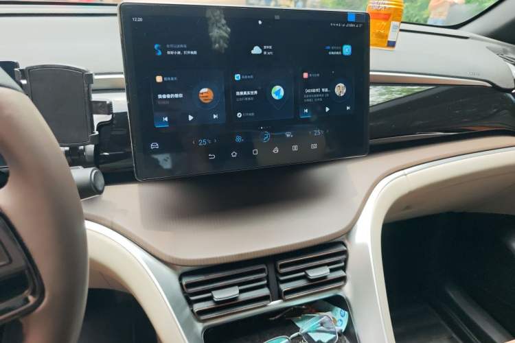 Used BYD Song Pro New Energy 2022 DM-i 51km Prestige Model Audio And AC Panel
