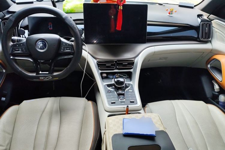 Used BYD Song Pro New Energy 2022 DM-i 110km Flagship Pro Model Center Console