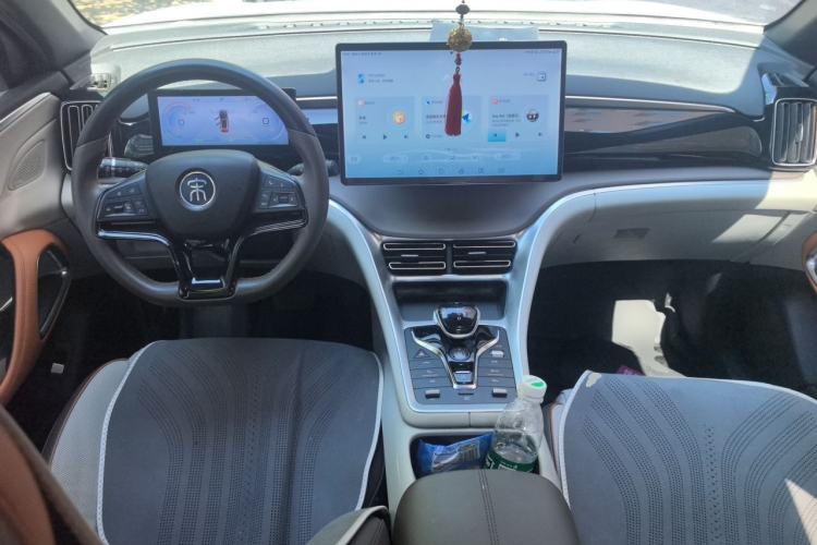 Used BYD Song Pro New Energy 2022 DM-i 110km Flagship Pro Model Center Console