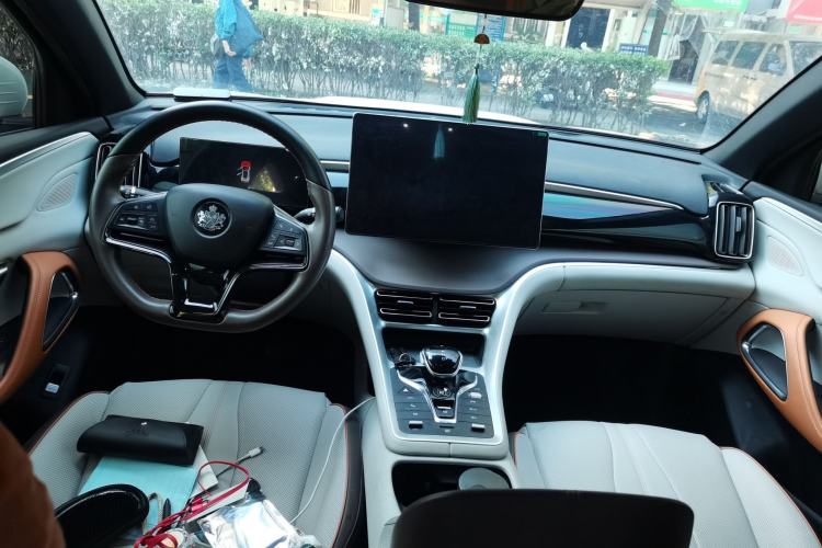 Used BYD Song Pro New Energy 2022 DM-i 110km Flagship Pro Model Center Console