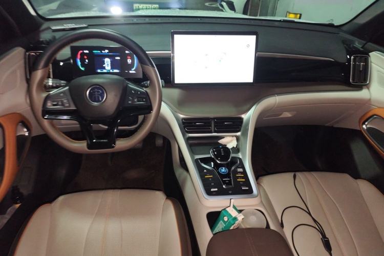 Used BYD Song Pro New Energy 2022 DM-i 51km Luxury Model Center Console