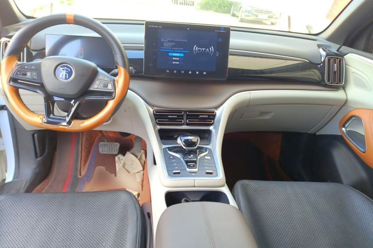 Used BYD Song Pro New Energy 2022 DM-i 110km Flagship Model Center Console