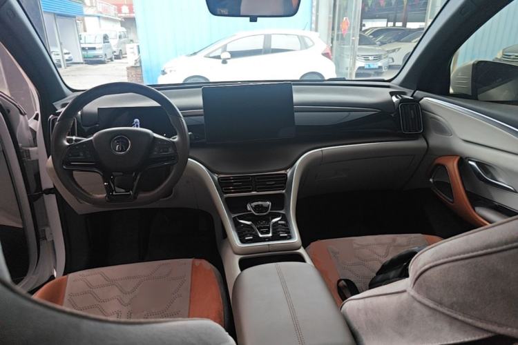 Used BYD Song Pro New Energy 2022 DM-i 51km Prestige Model Center Console