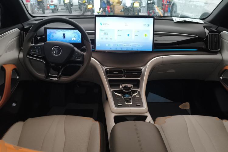 Used BYD Song Pro New Energy 2022 DM-i 110km Flagship Pro Model Center Console