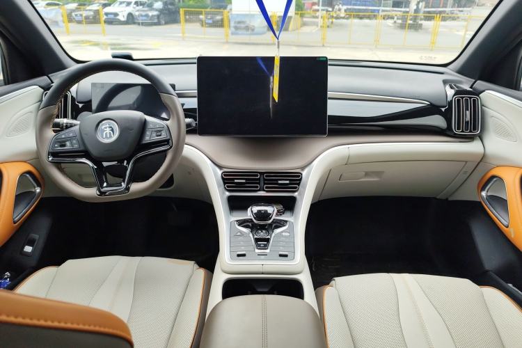 Used BYD Song Pro New Energy 2022 DM-i 110km Flagship Pro Model Center Console