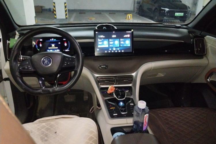 Used BYD Song Pro New Energy 2022 DM-i 51km Luxury Model Center Console