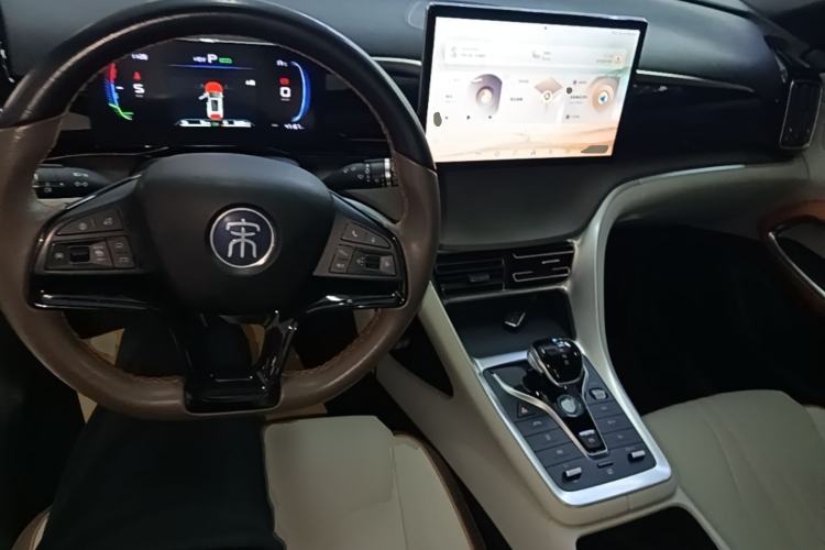 Used BYD Song Pro New Energy 2022 DM-i 51km Prestige Model Center Console