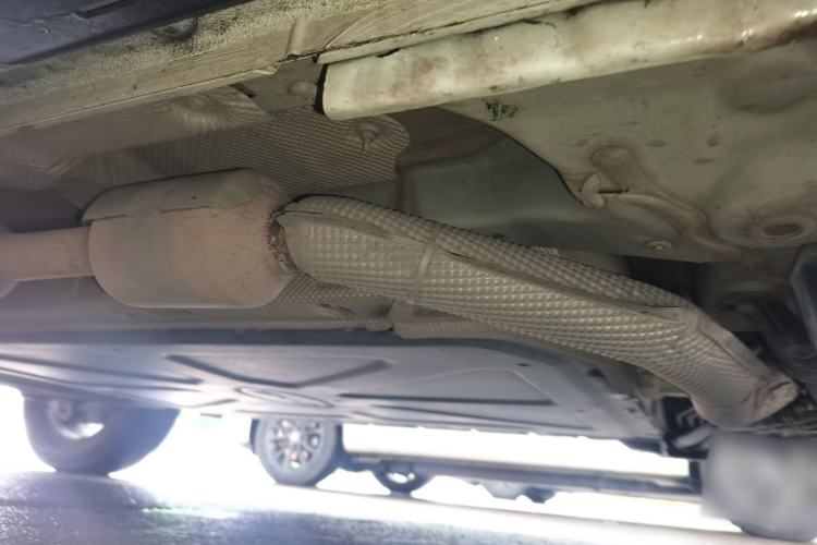 Used BYD Song Pro New Energy 2022 DM-i 110km Flagship Model Chassis Front Right