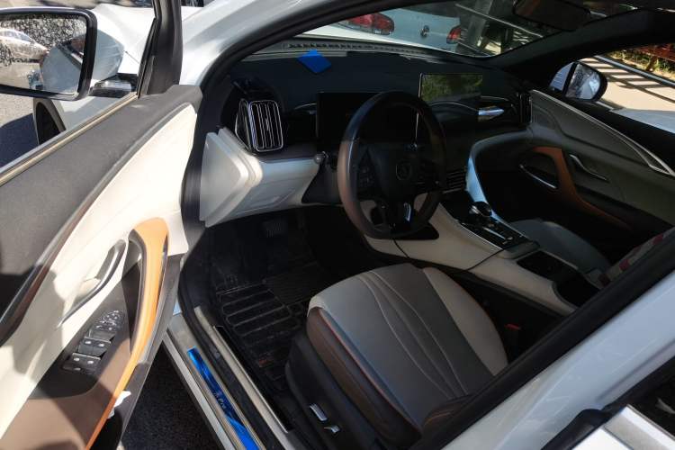 Used BYD Song Pro New Energy 2022 DM-i 51km Prestige Model Driver Seat