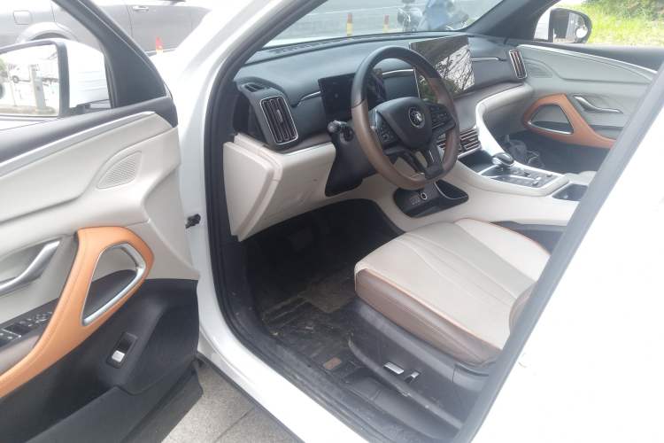 Used BYD Song Pro New Energy 2022 DM-i 51km Prestige Model Driver Seat