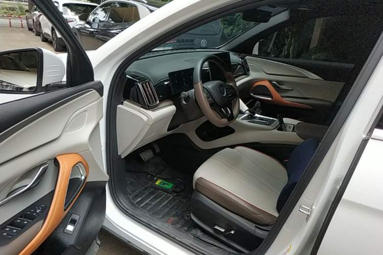 Used BYD Song Pro New Energy 2022 DM-i 110km Flagship Model Driver Seat