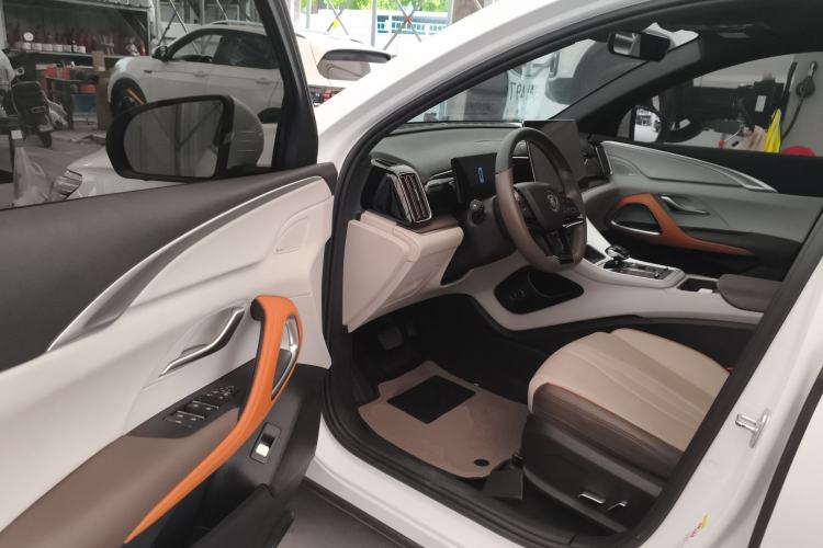 Used BYD Song Pro New Energy 2022 DM-i 110km Flagship Pro Model Driver Seat