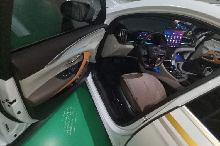 Used BYD Song Pro New Energy 2022 DM-i 110km Flagship Pro Model Driver Seat