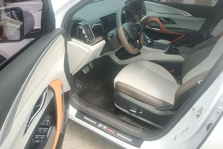 Used BYD Song Pro New Energy 2022 DM-i 51km Prestige Model Driver Seat