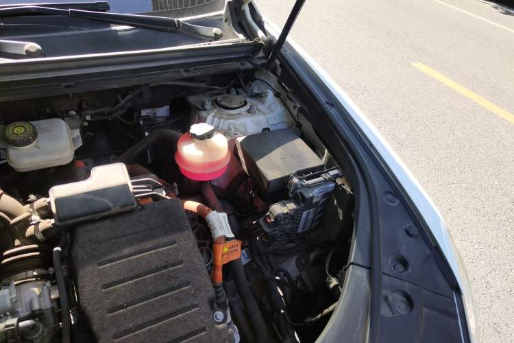 Used BYD Song Pro New Energy 2022 DM-i 51km Prestige Model Engine Bay Left