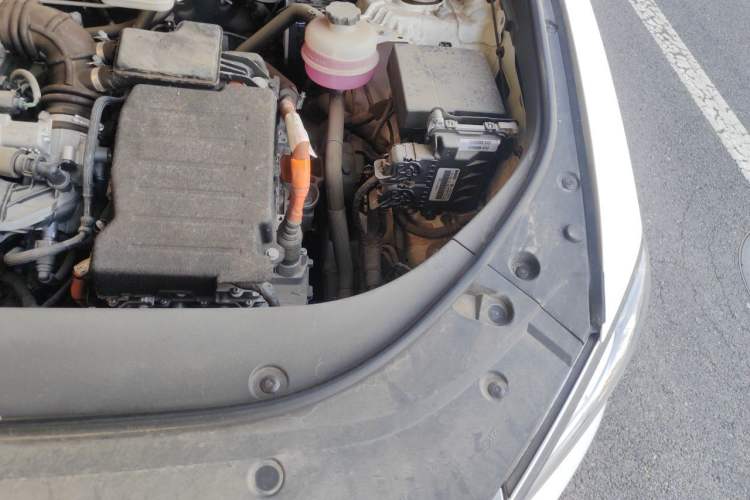Used BYD Song Pro New Energy 2022 DM-i 110km Flagship Pro Model Engine Bay Left