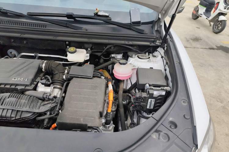 Used BYD Song Pro New Energy 2022 DM-i 110km Flagship Pro Model Engine Bay Left