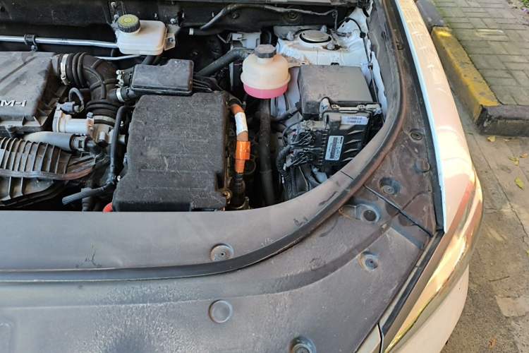 Used BYD Song Pro New Energy 2022 DM-i 110km Flagship Pro Model Engine Bay Left