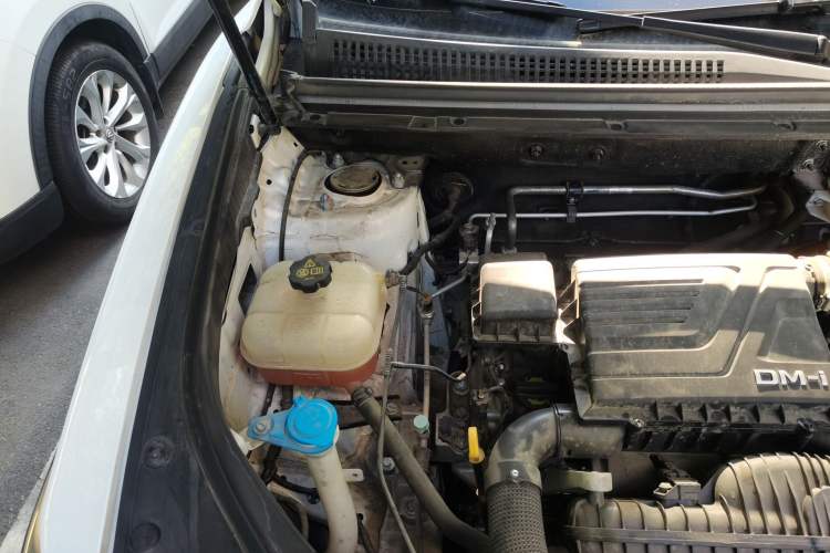Used BYD Song Pro New Energy 2022 DM-i 51km Prestige Model Engine Bay Right