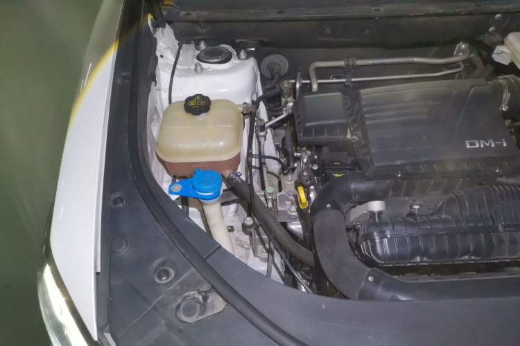 Used BYD Song Pro New Energy 2022 DM-i 110km Flagship Pro Model Engine Bay Right