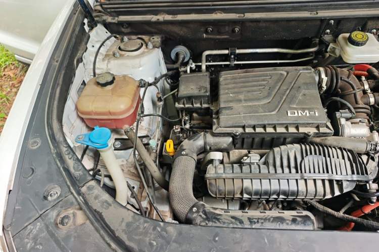 Used BYD Song Pro New Energy 2022 DM-i 110km Flagship Model Engine Bay Right