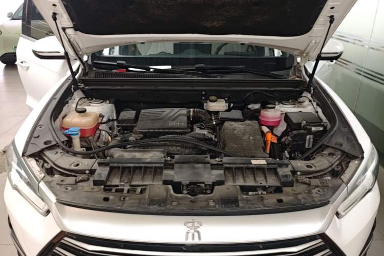 Used BYD Song Pro New Energy 2022 DM-i 110km Flagship Model Engine Bay
