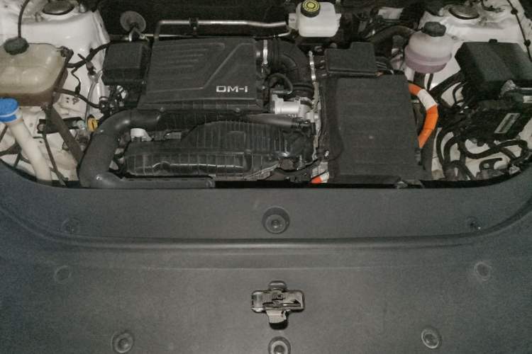 Used BYD Song Pro New Energy 2022 DM-i 110km Flagship Pro Model Engine Bay