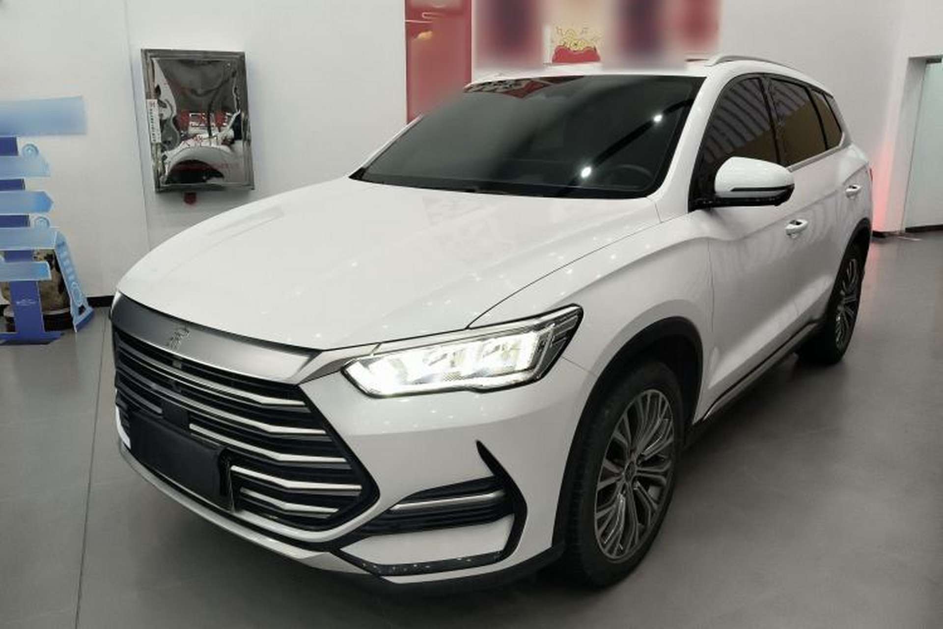 Used BYD Song Pro New Energy 2022 DM-i 110km Flagship Pro Model Front Left 45 Deg