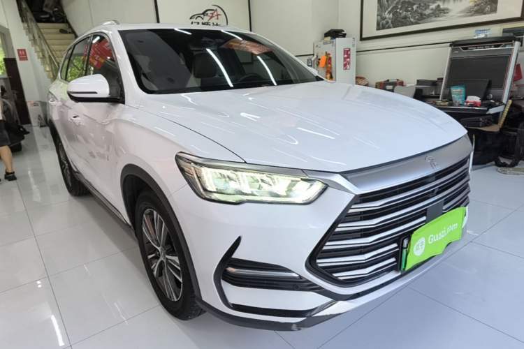 Used BYD Song Pro New Energy 2022 DM-i 51km Prestige Model Front Right 45 Deg