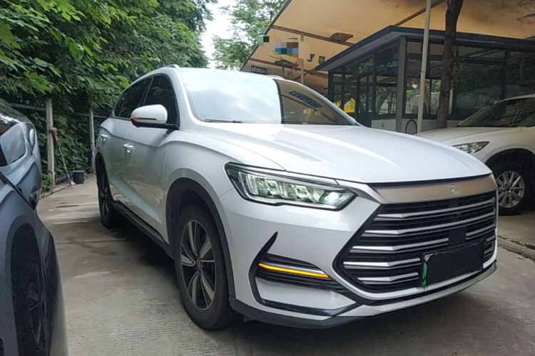Used BYD Song Pro New Energy 2022 DM-i 110km Flagship Model Front Right 45 Deg
