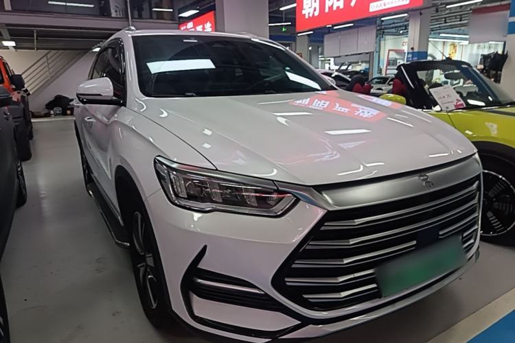 Used BYD Song Pro New Energy 2022 DM-i 51km Prestige Model Front Right 45 Deg