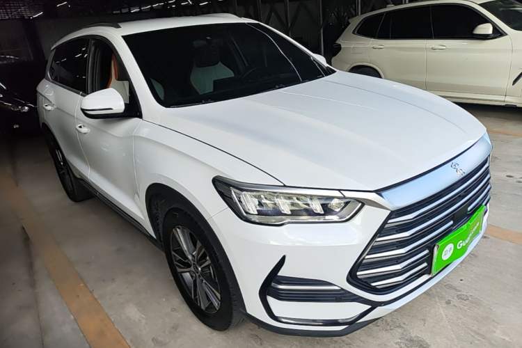 Used BYD Song Pro New Energy 2022 DM-i 51km Luxury Model Front Right 45 Deg