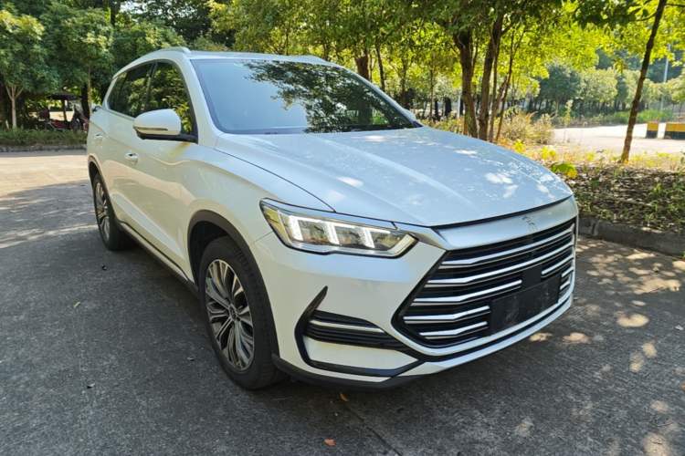 Used BYD Song Pro New Energy 2022 DM-i 110km Flagship Pro Model Front Right 45 Deg