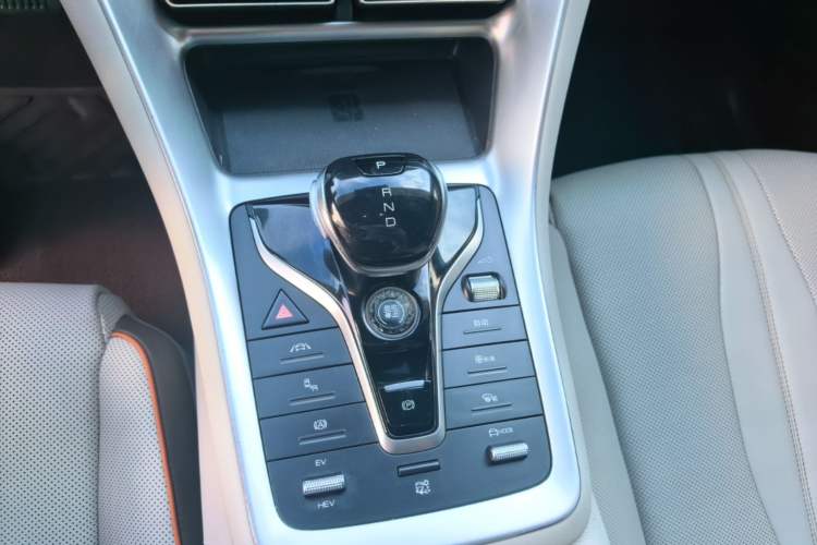 Used BYD Song Pro New Energy 2022 DM-i 51km Prestige Model Gear Lever