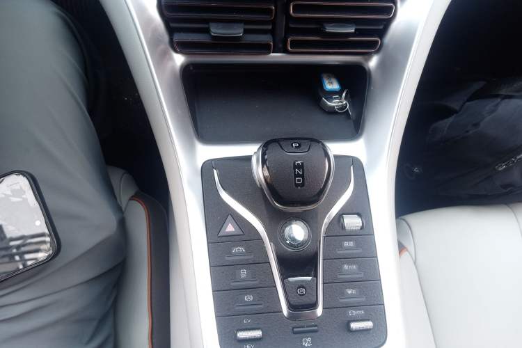 Used BYD Song Pro New Energy 2022 DM-i 51km Prestige Model Gear Lever