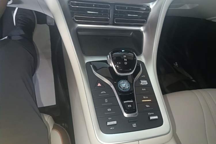 Used BYD Song Pro New Energy 2022 DM-i 110km Flagship Model Gear Lever