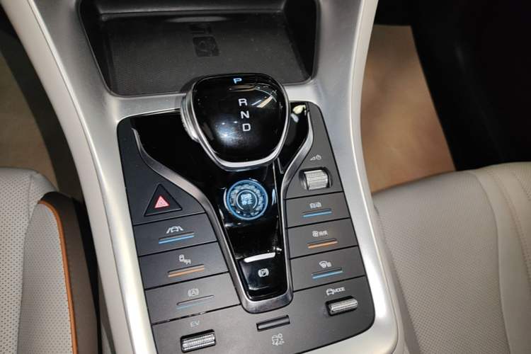 Used BYD Song Pro New Energy 2022 DM-i 51km Prestige Model Gear Lever