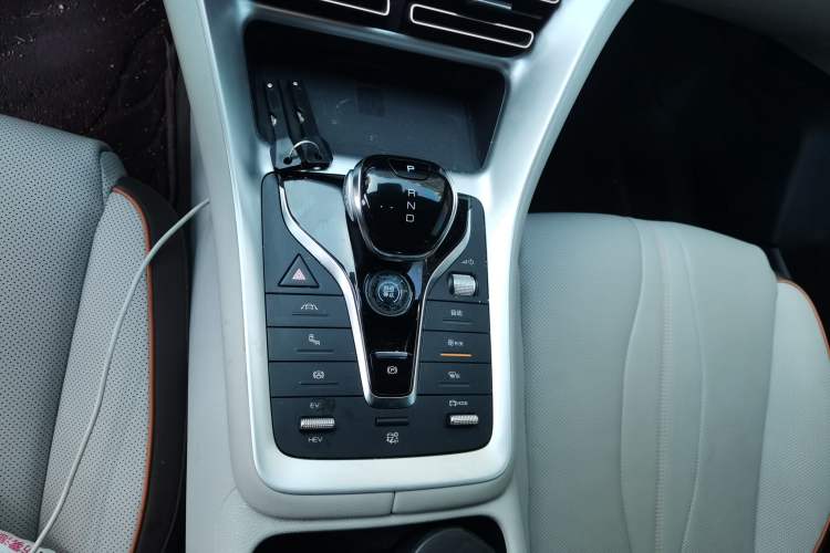 Used BYD Song Pro New Energy 2022 DM-i 110km Flagship Pro Model Gear Lever