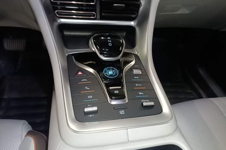 Used BYD Song Pro New Energy 2022 DM-i 110km Flagship Pro Model Gear Lever