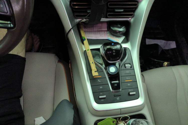 Used BYD Song Pro New Energy 2022 DM-i 110km Flagship Pro Model Gear Lever
