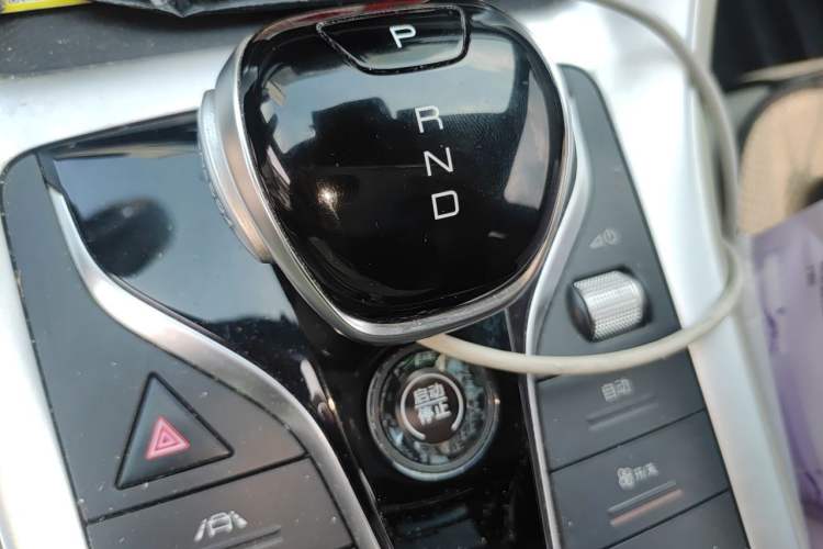 Used BYD Song Pro New Energy 2022 DM-i 110km Flagship Model Gear Lever