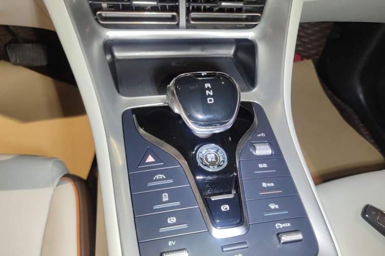 Used BYD Song Pro New Energy 2022 DM-i 51km Prestige Model Gear Lever